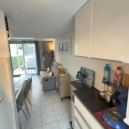 Petite Maison Avec Jardin & Piscine Partagee Holiday home