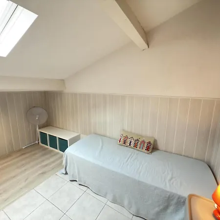 Holiday home Petite Maison Avec Jardin & Piscine Partagee